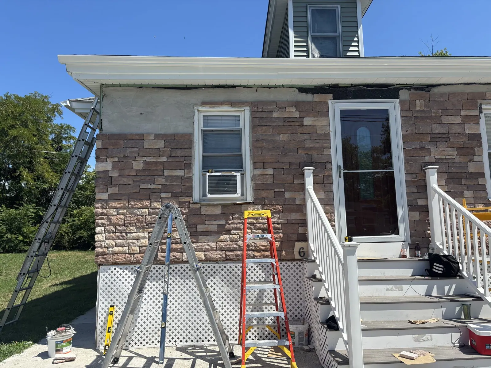 Siding by Remodeling Network